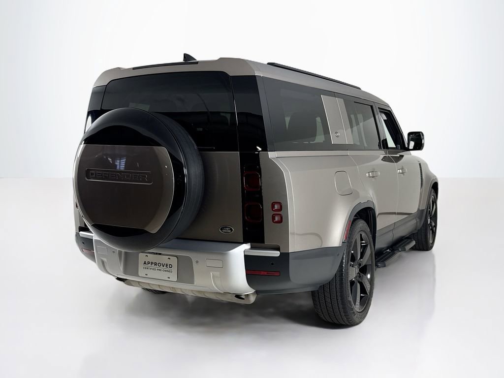 Used 2023 Land Rover Defender 130 SE AWD/4WD image 5