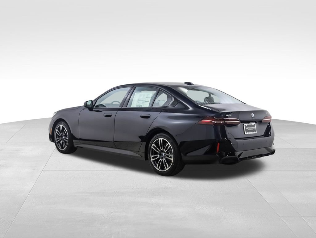 New 2026 BMW 530i xDrive w/ M Sport Package image 4
