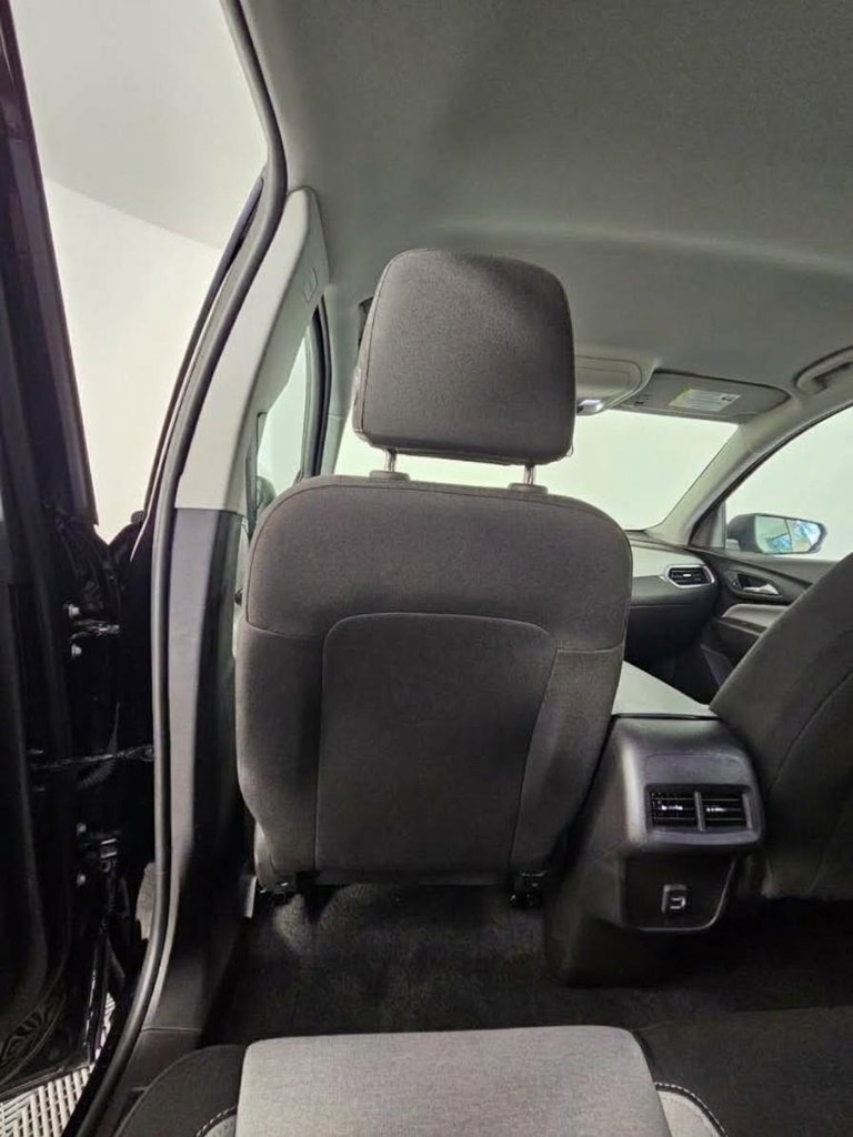Used 2024 Chevrolet Equinox LS w/ LS Convenience Package FWD image 16
