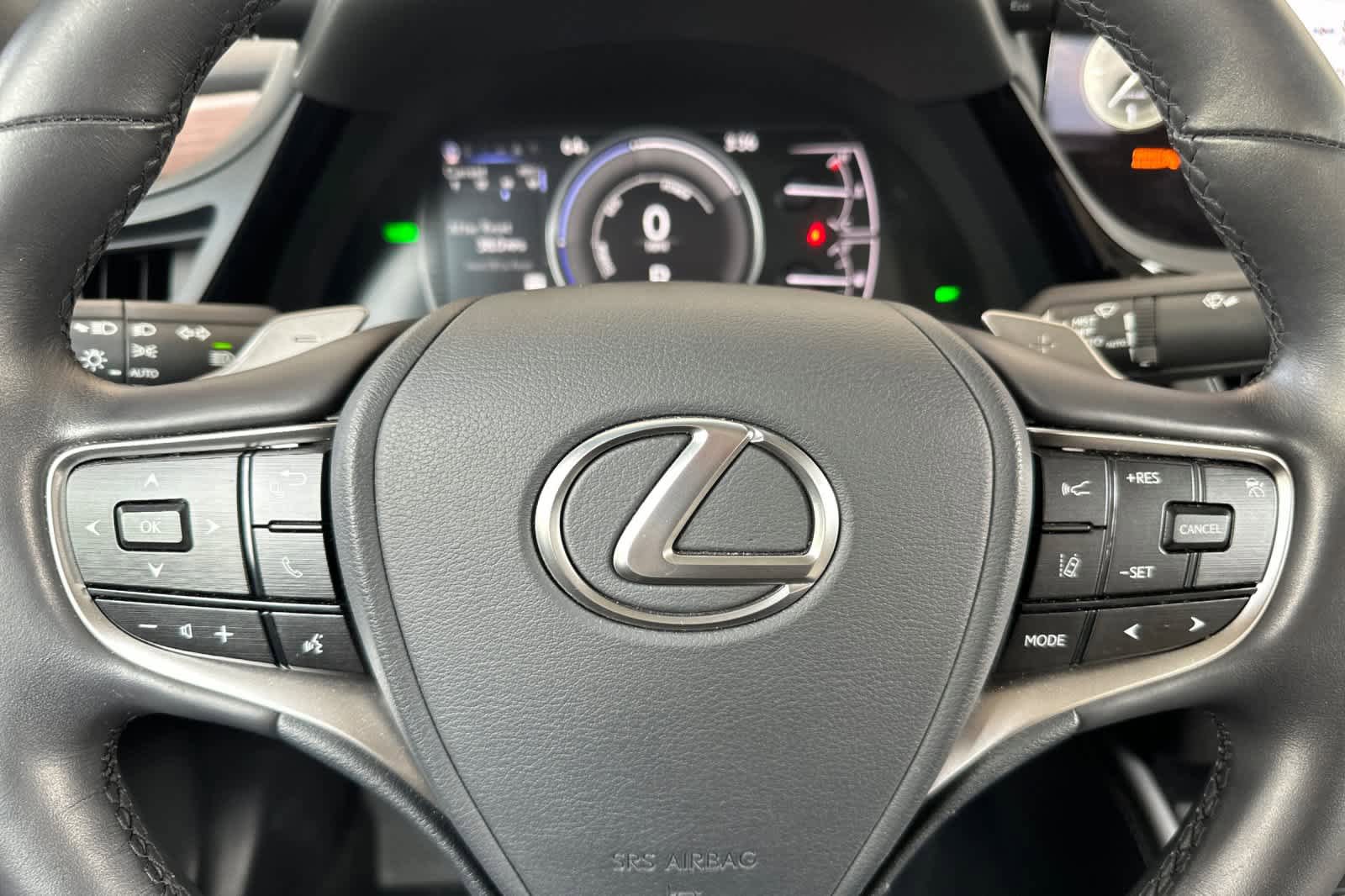 Used 2025 Lexus ES 300h w/ Premium Package FWD image 24