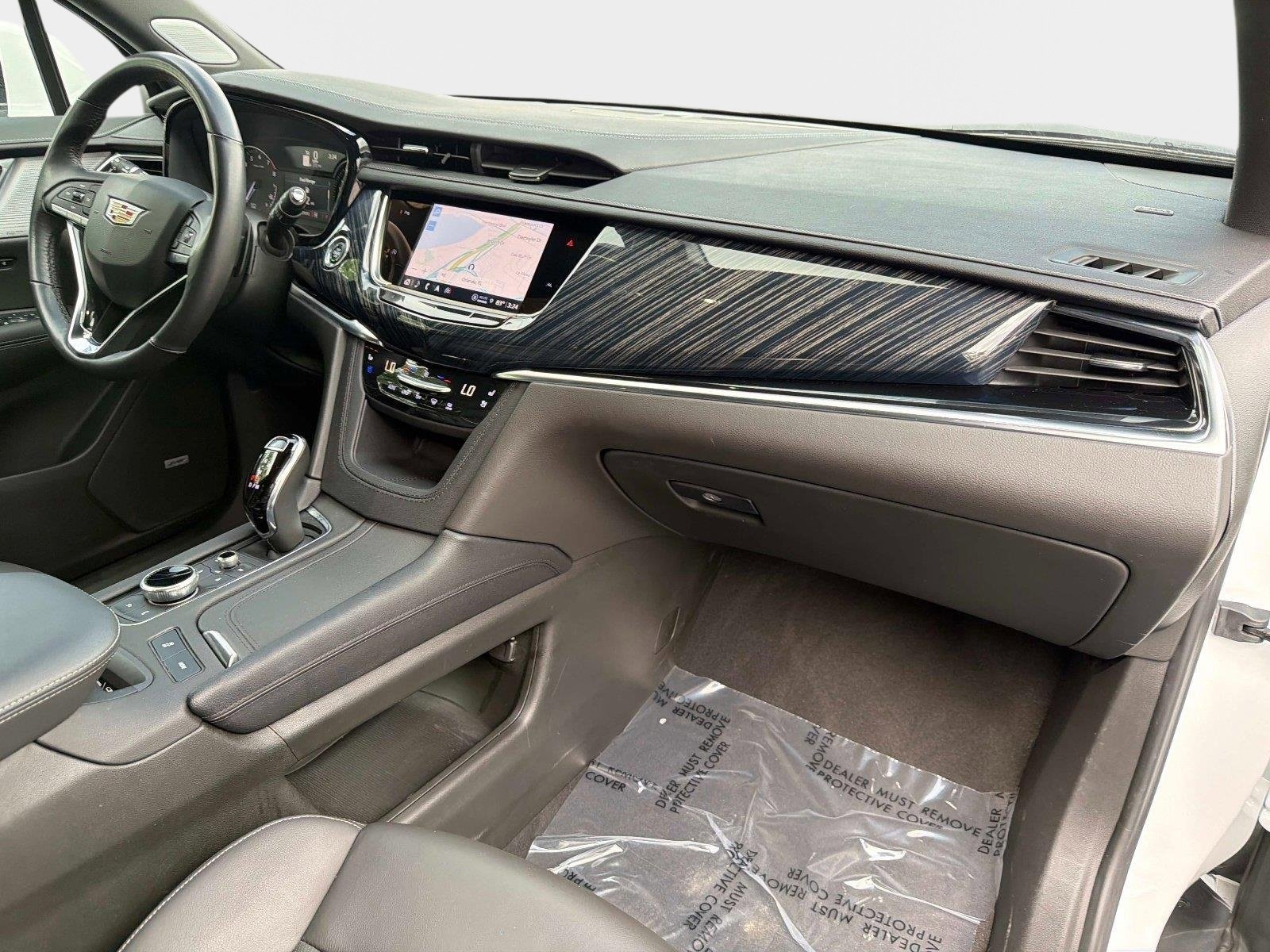 Used 2024 Cadillac XT6 Premium Luxury AWD/4WD image 23