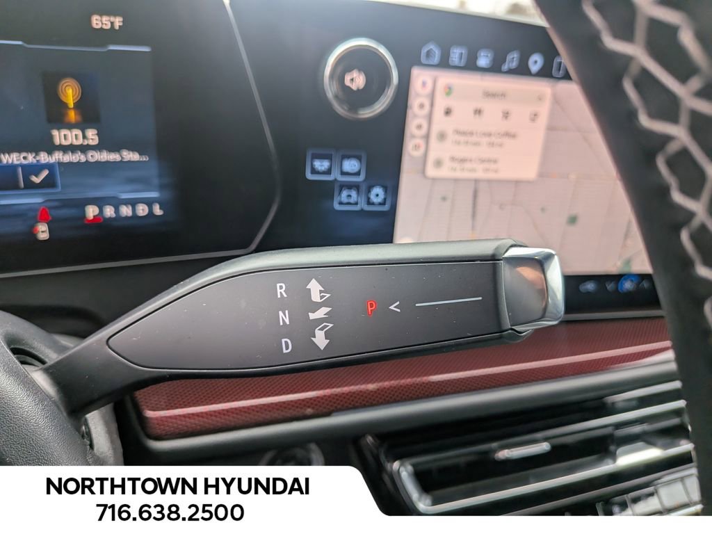 Used 2025 Chevrolet Traverse Z71 w/ Enhanced Driving Package AWD/4WD image 16