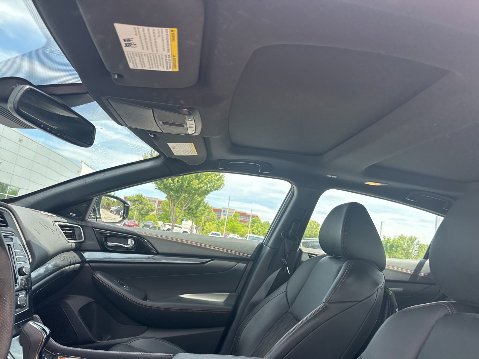 Used 2020 Nissan Maxima SR w/ Sport Mat Group FWD image 13
