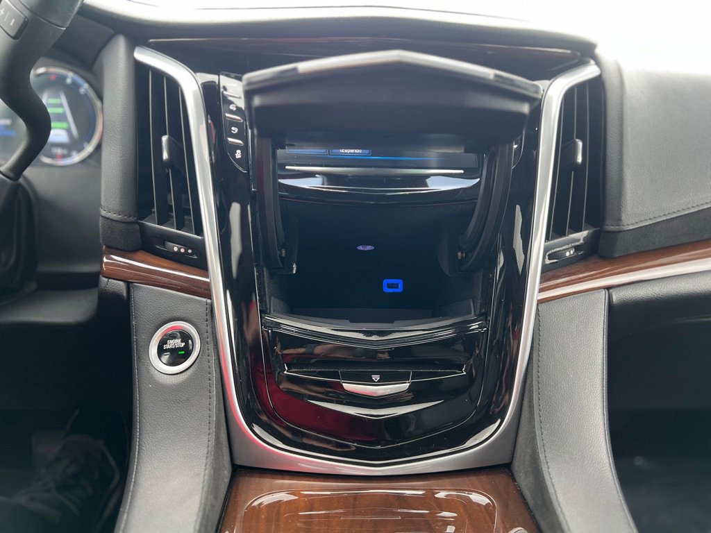 Used 2020 Cadillac Escalade ESV Luxury AWD/4WD image 24