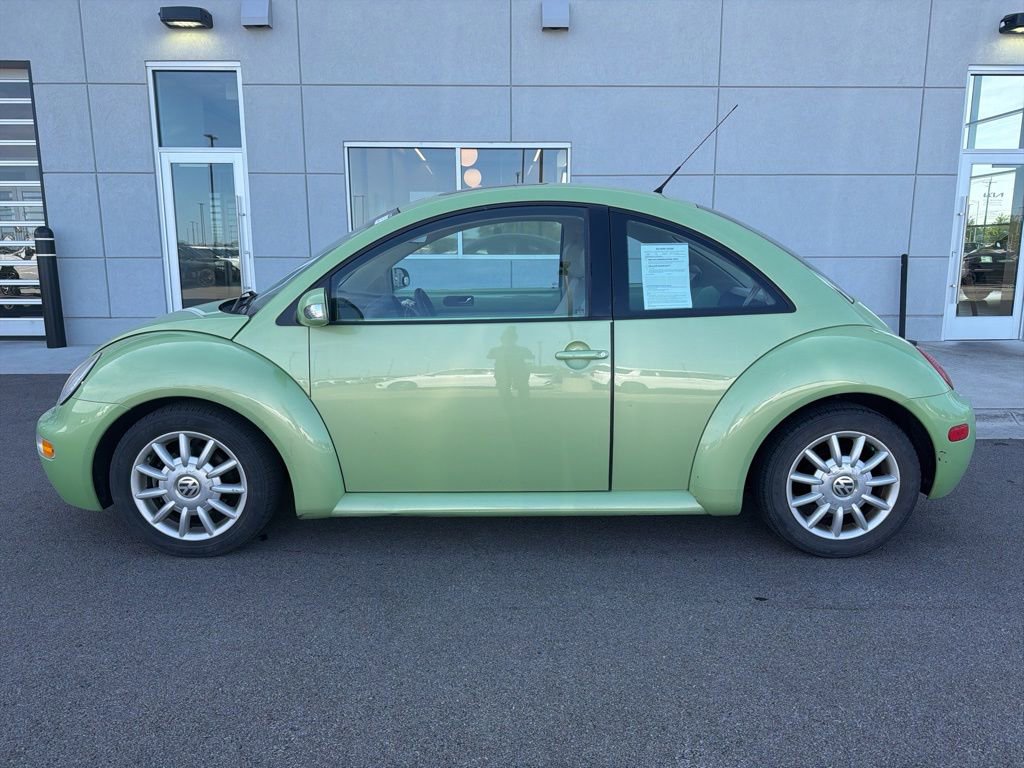 Used 2004 Volkswagen Beetle GLS FWD image 3
