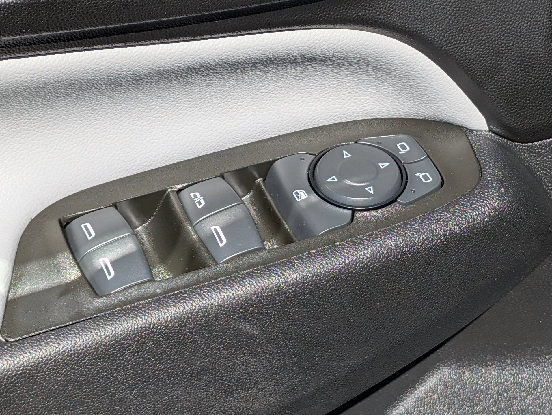 Certified 2022 Chevrolet Equinox LS FWD image 19