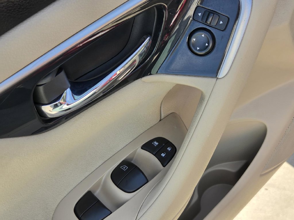 Used 2014 Nissan Altima 2.5 S FWD image 15