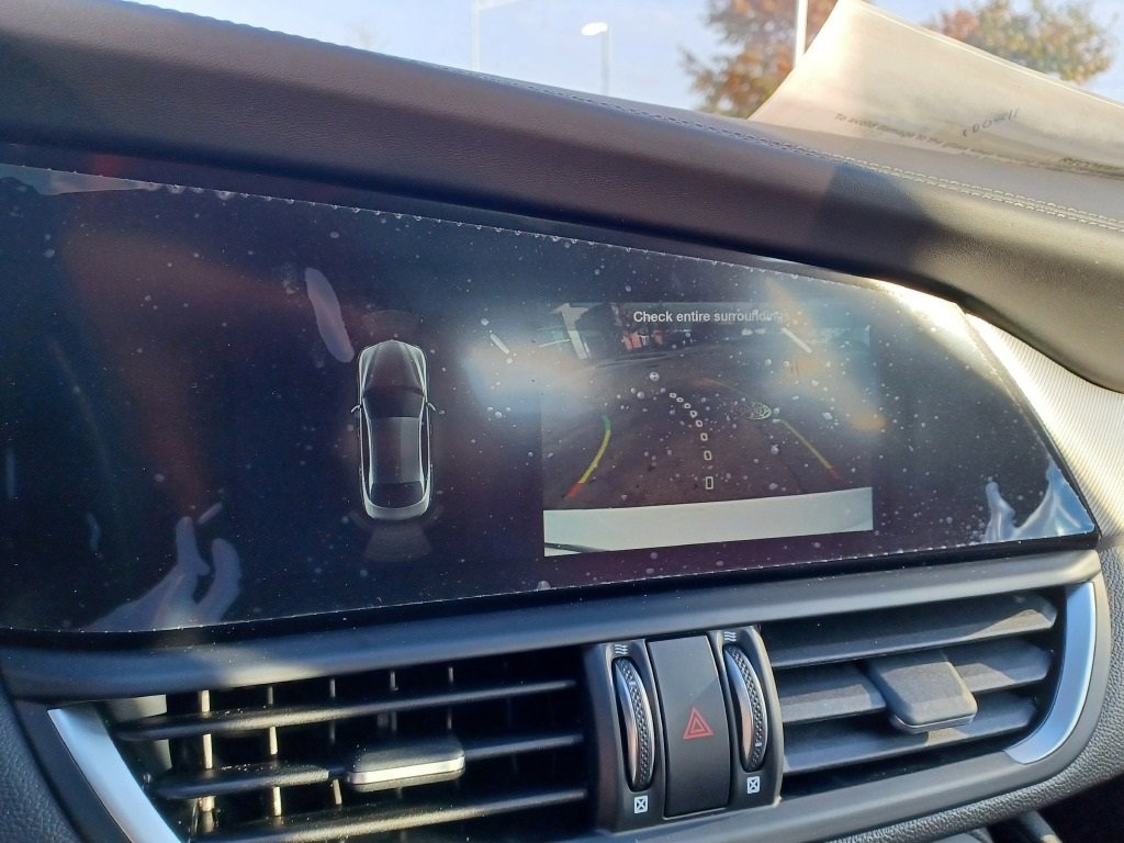 Used 2024 Alfa Romeo Giulia Veloce image 21