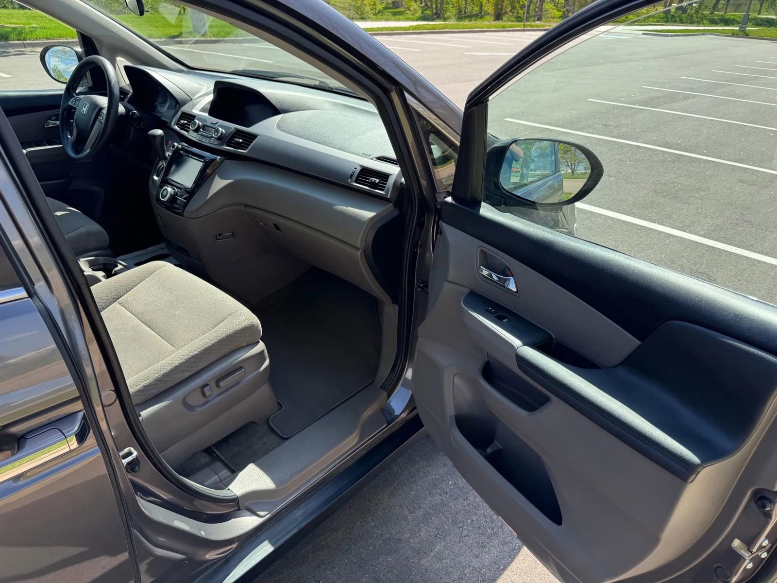 Used 2015 Honda Odyssey EX image 14