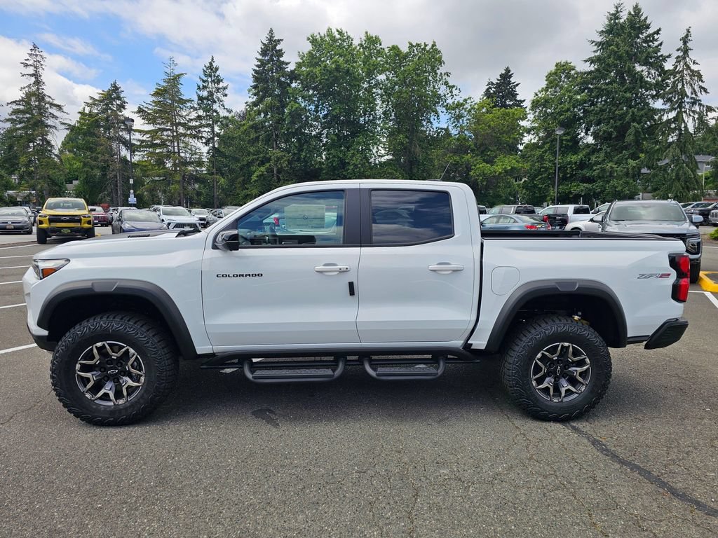 New 2026 Chevrolet Colorado ZR2 w/ Technology Package AWD/4WD image 2
