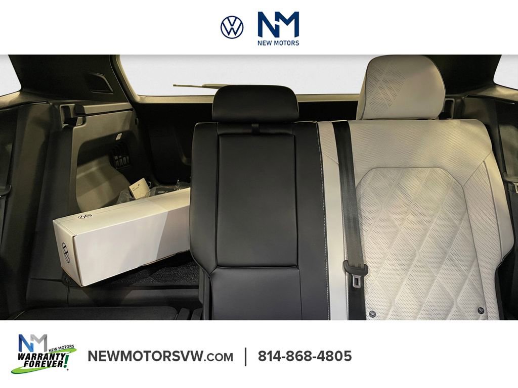 New 2026 Volkswagen Atlas Cross Sport SEL Premium R-Line image 13