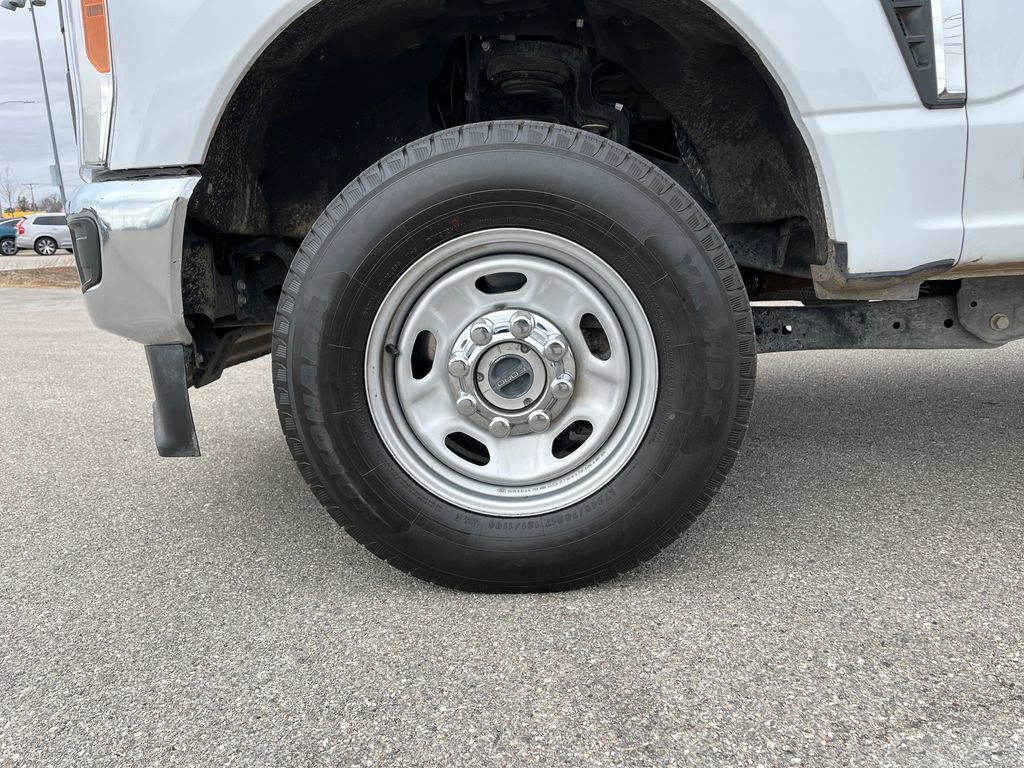 Used 2023 Ford F350 XL w/ XL Chrome Package image 25