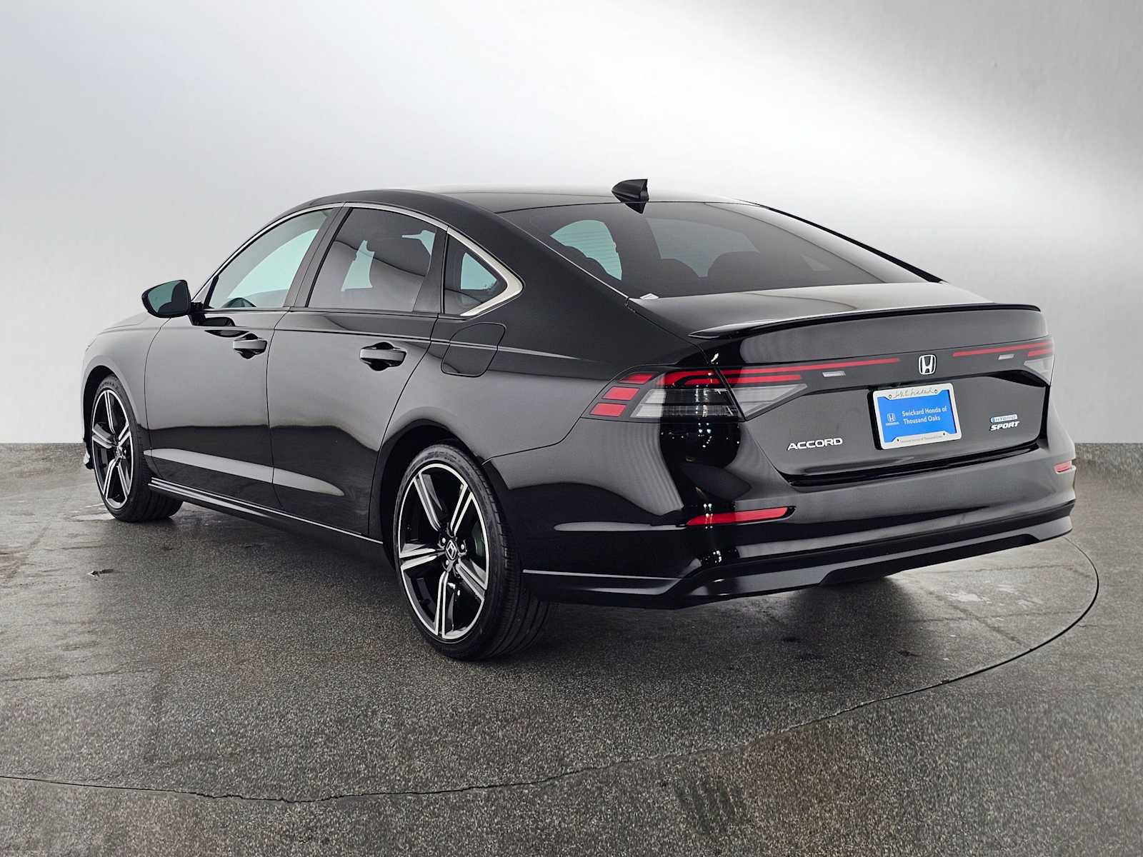 Used 2024 Honda Accord Sport image 5
