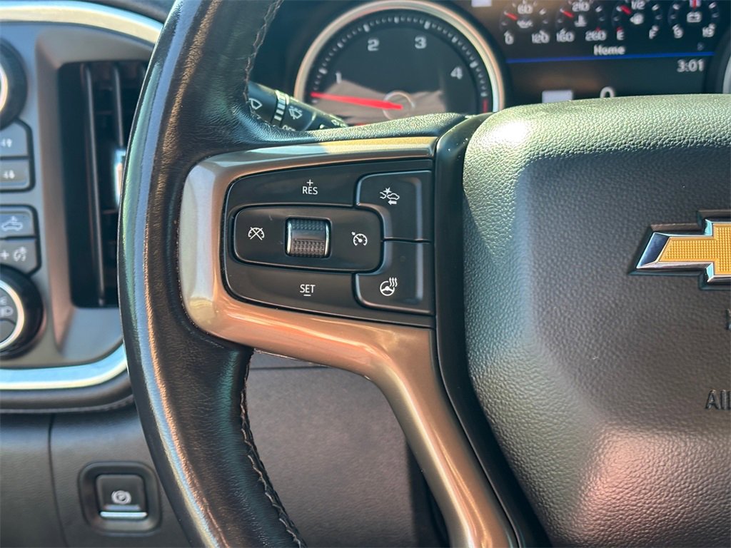 Used 2022 Chevrolet Silverado 3500 High Country w/ Safety Package II image 17