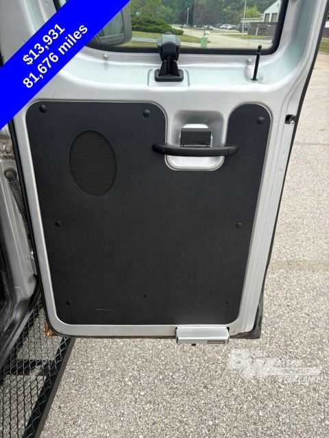 Used 2009 Ford E-350 and Econoline 350 XLT RWD image 25