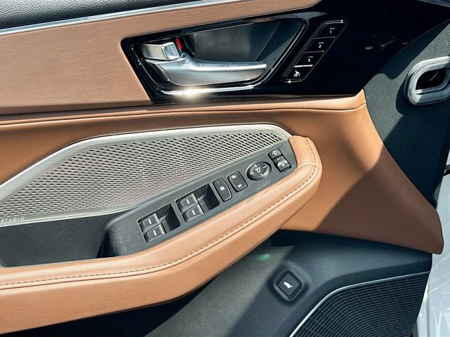 Used 2024 Acura MDX SH-AWD w/ Technology Package image 24