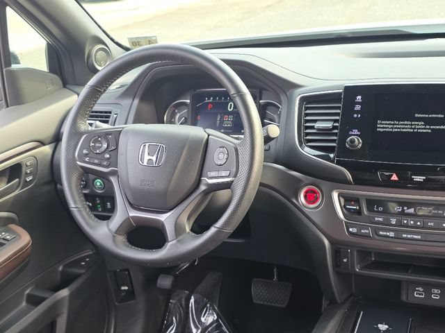 Certified 2025 Honda Passport EX-L image 17