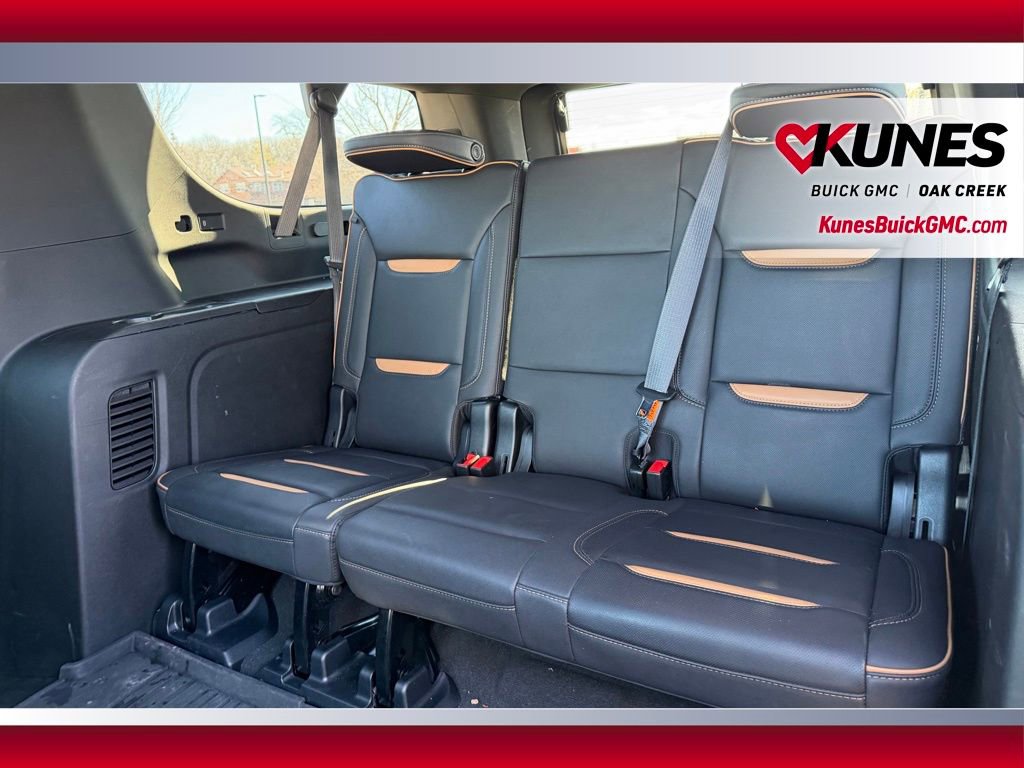 Used 2023 GMC Yukon XL AT4 image 11