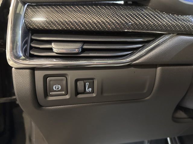 Used 2023 Cadillac XT4 Sport image 14