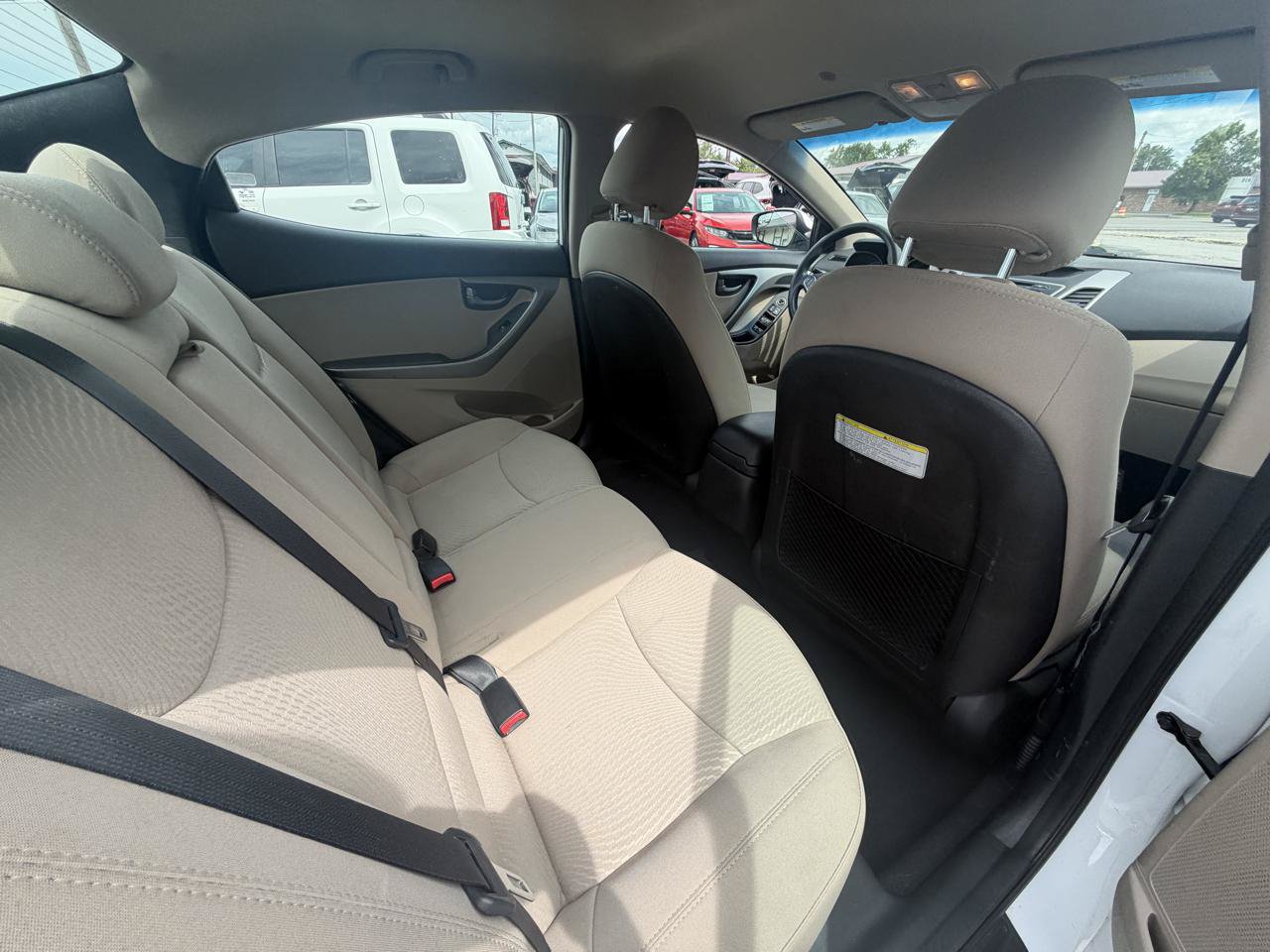 Used 2015 Hyundai Elantra SE w/ Option Group 02 FWD image 13