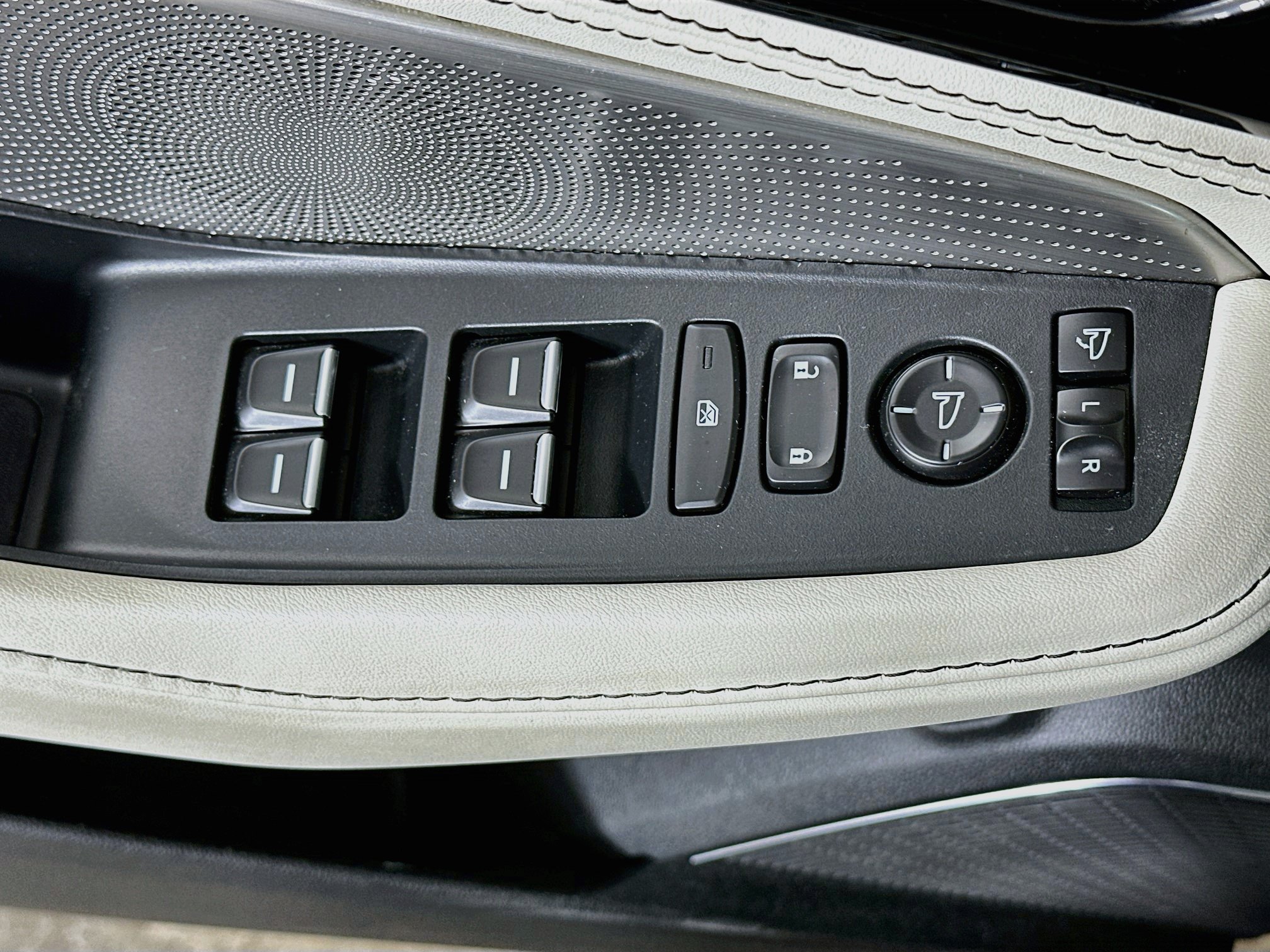 Used 2024 Acura MDX Type S w/ Advance Package AWD/4WD image 15