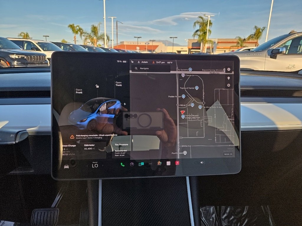 Used 2020 Tesla Model Y Long Range image 16