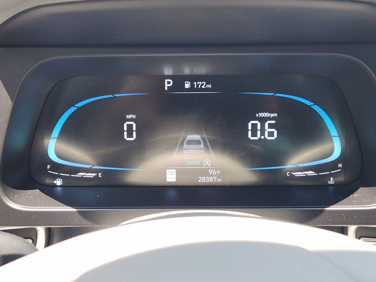 Certified 2025 Hyundai Elantra SE FWD image 13