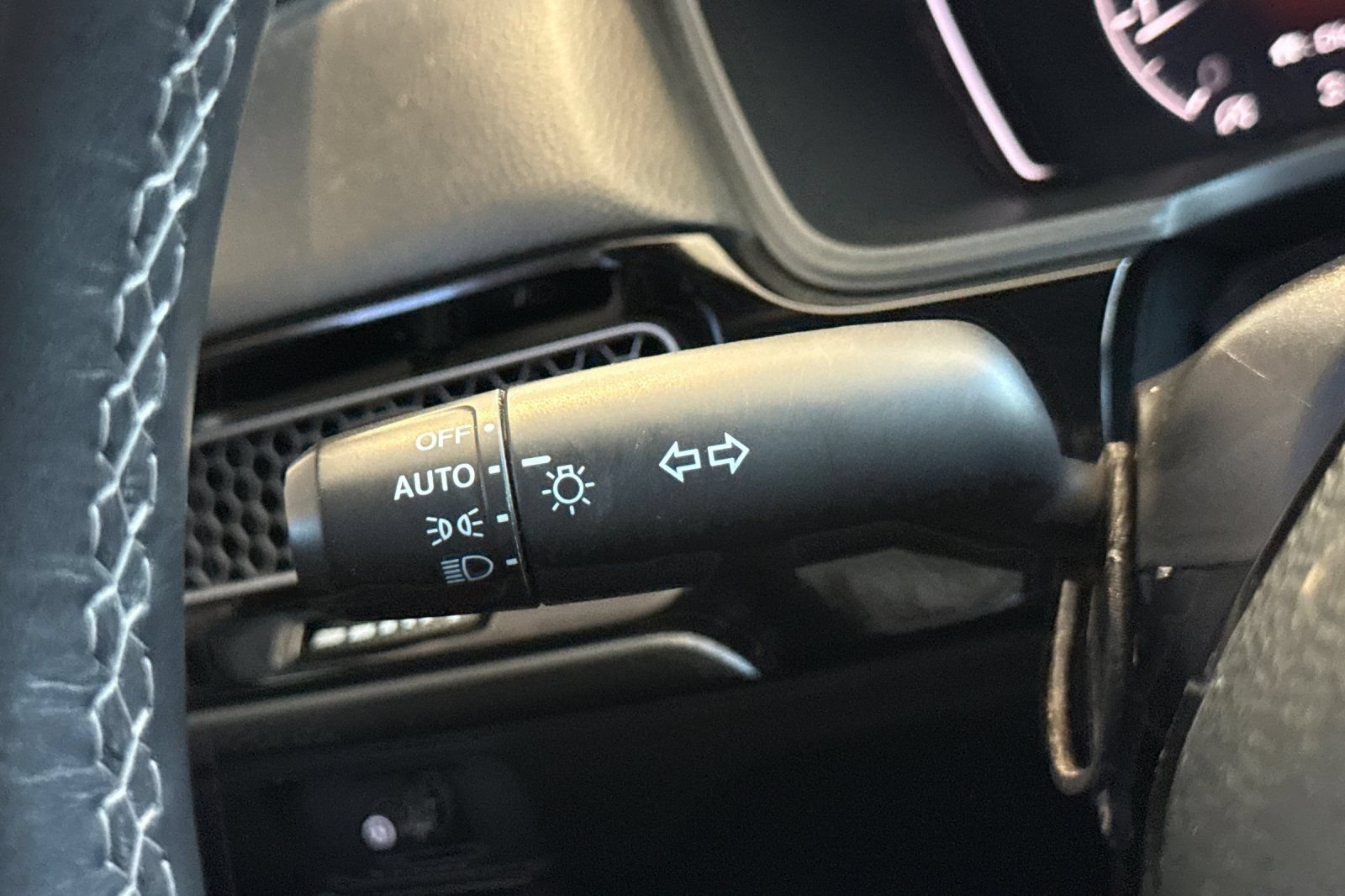 Used 2022 Honda Civic Sport image 37