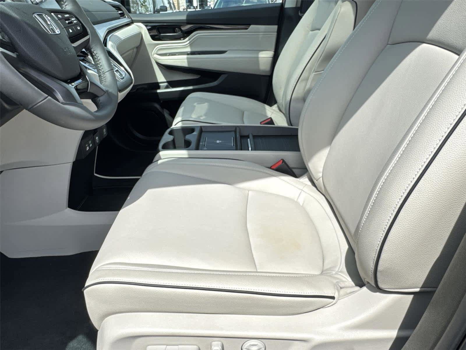 Used 2026 Honda Odyssey Touring image 14