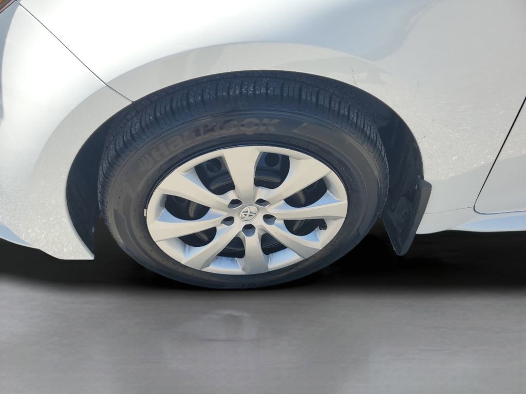 Used 2026 Toyota Corolla LE FWD image 27