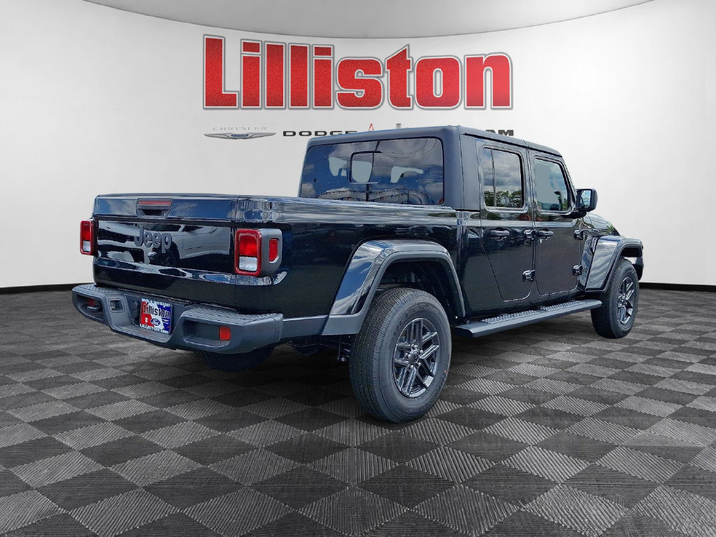New 2026 Jeep Gladiator Sport AWD/4WD image 4