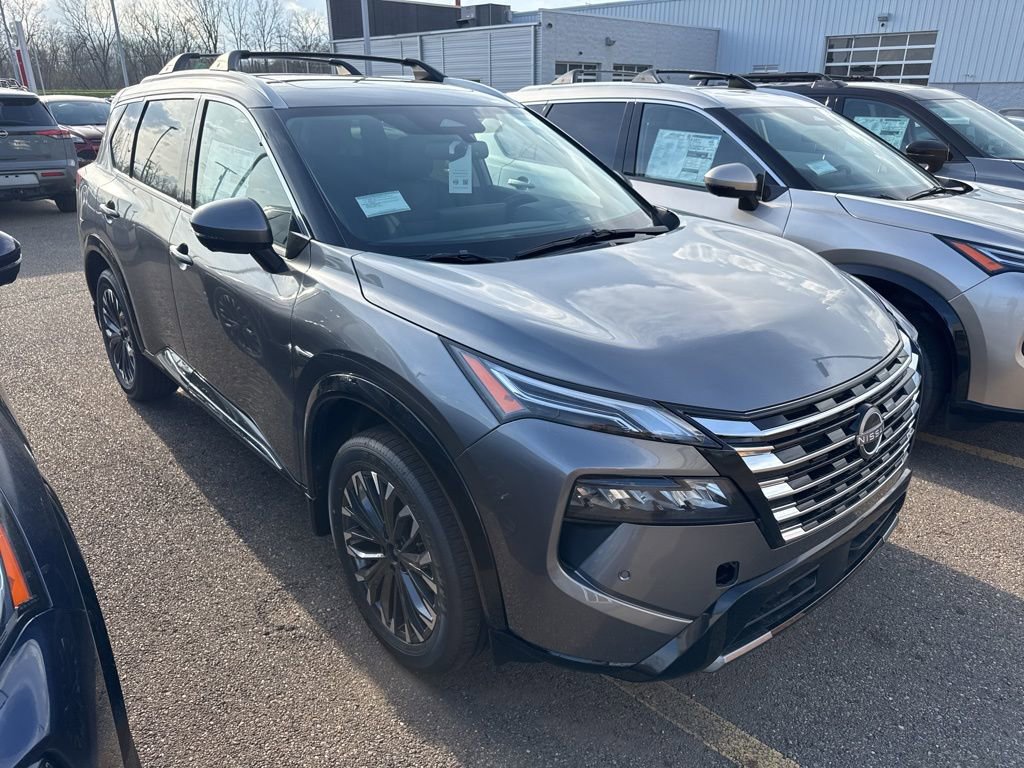 New 2026 Nissan Rogue Platinum w/ Platinum Premium Package image 3