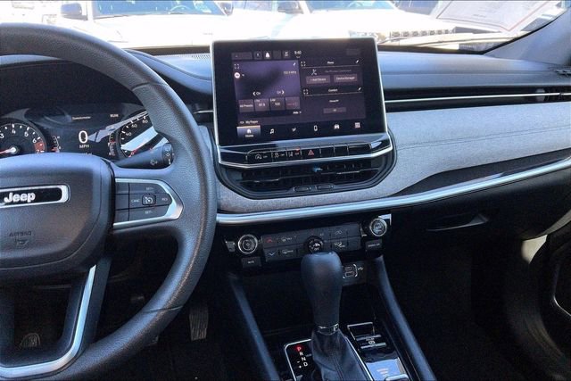 Used 2023 Jeep Compass Sport AWD/4WD image 6