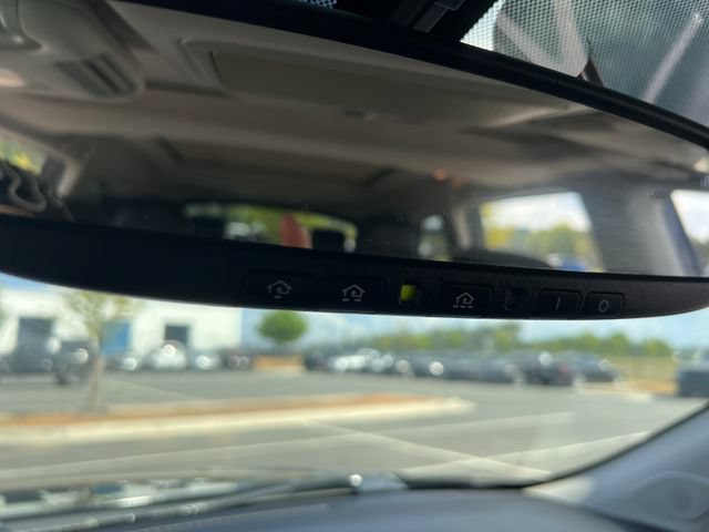 Used 2017 Nissan Pathfinder Platinum FWD image 27