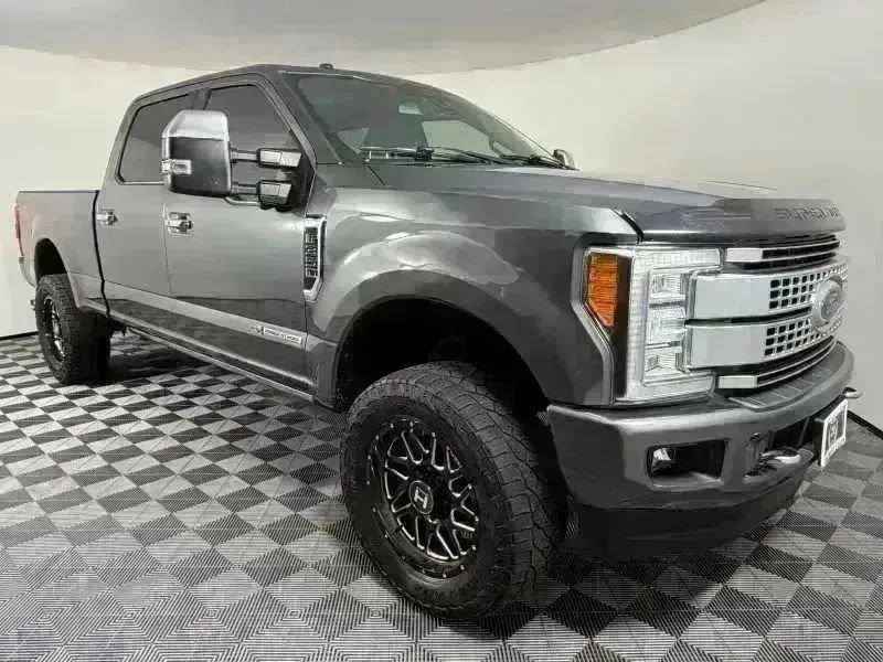 Used 2018 Ford F350 Platinum w/ Platinum Ultimate Package AWD/4WD image 6