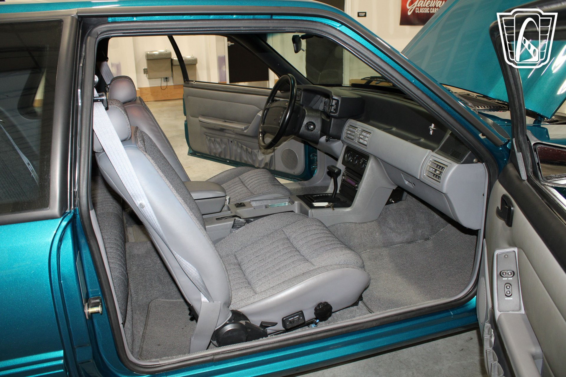 Used 1993 Ford Mustang LX RWD image 7