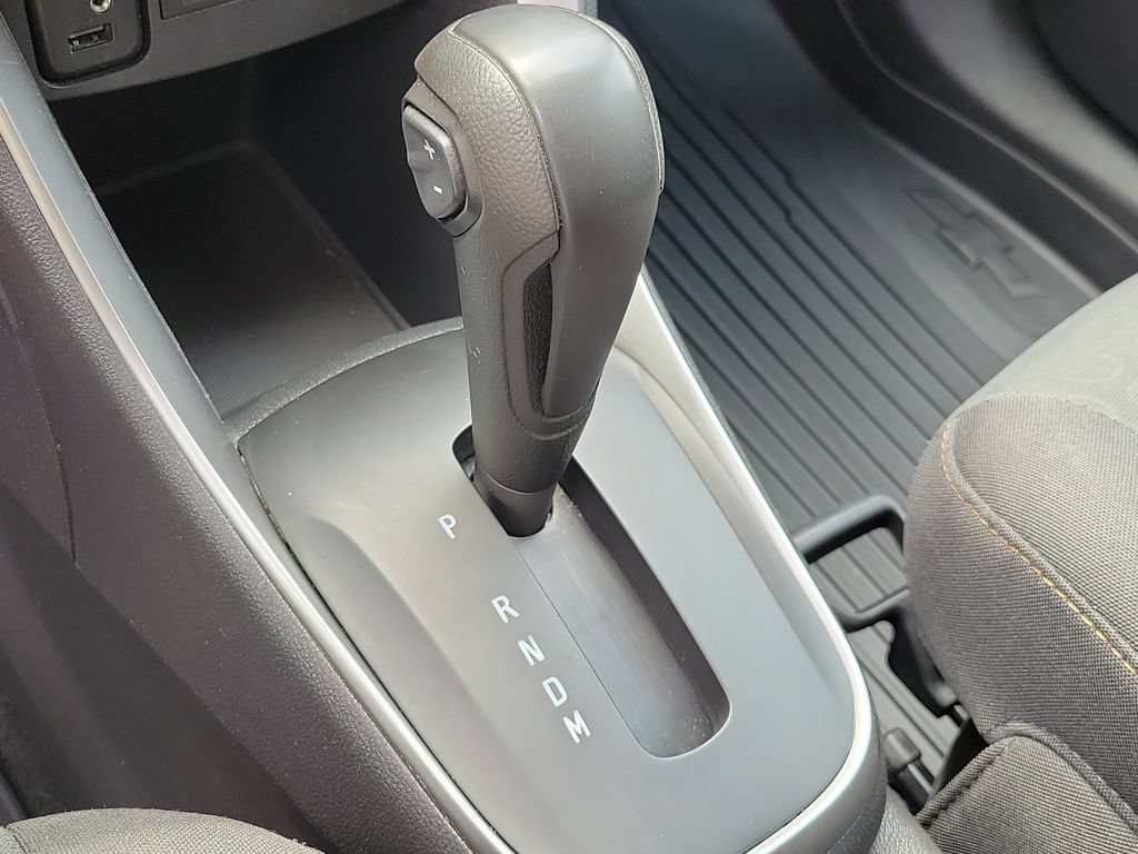 Used 2020 Chevrolet Trax LS FWD image 32