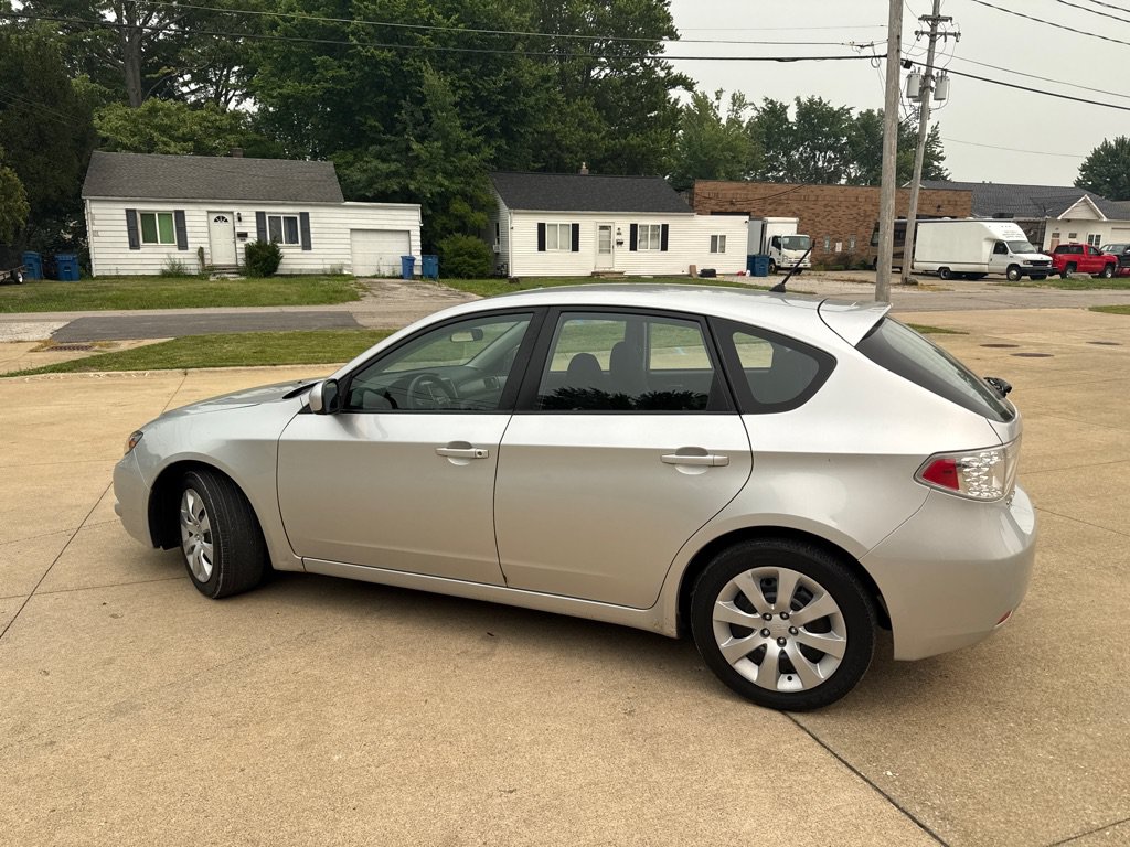 Used 2011 Subaru Impreza 2.5i AWD/4WD image 5