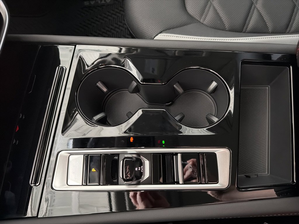 New 2026 Volkswagen Atlas Peak Edition AWD/4WD image 22