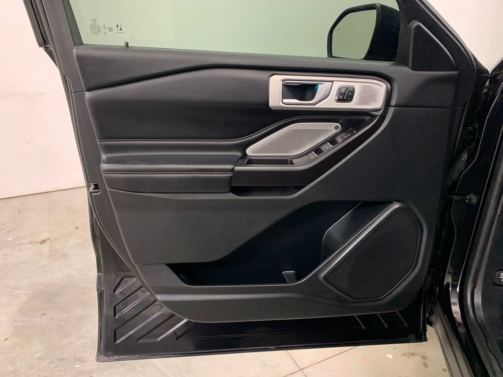 Used 2020 Ford Explorer ST w/ ST Street Pack AWD/4WD image 7