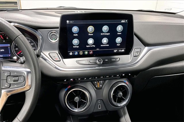 Used 2025 Chevrolet Blazer LT image 4