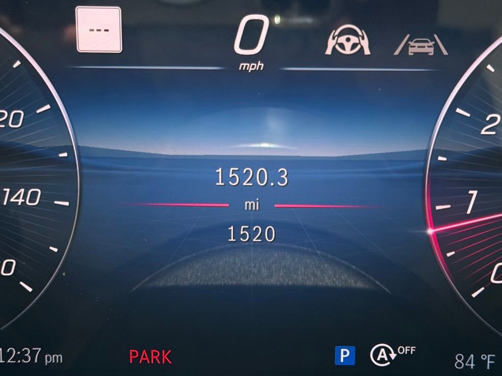 Used 2025 Mercedes-Benz GLC 300 image 24