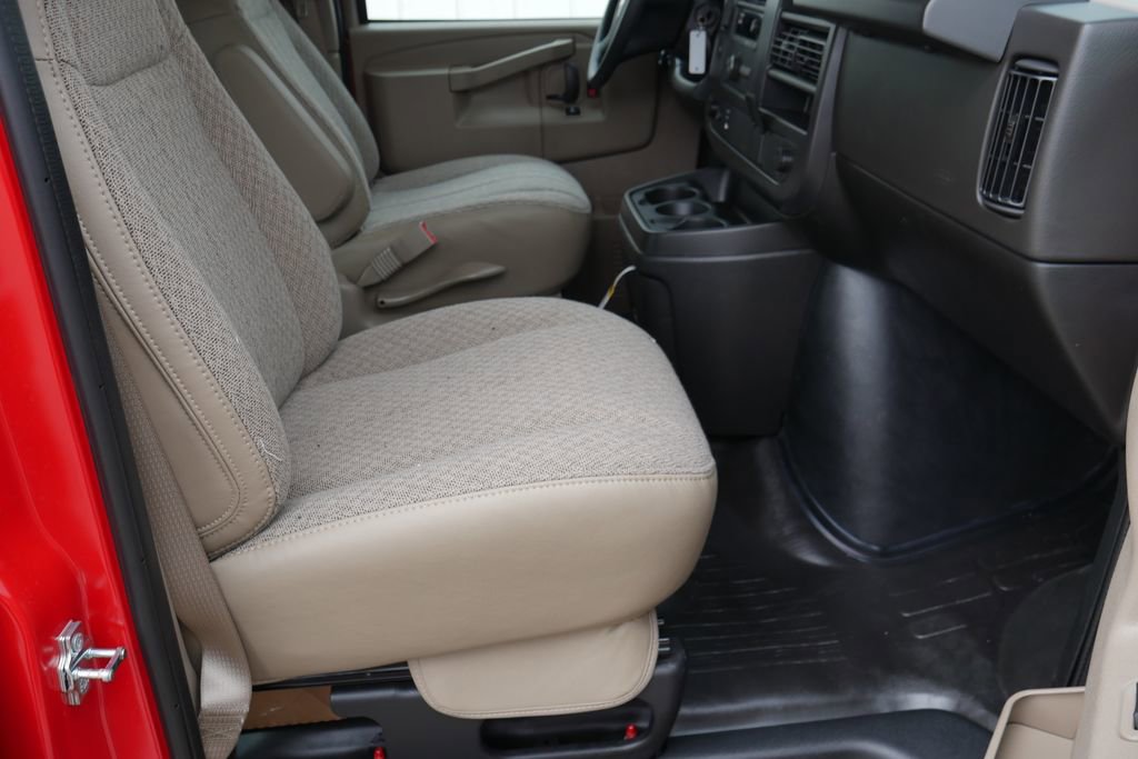 New 2026 Chevrolet Express 3500 Extended image 18
