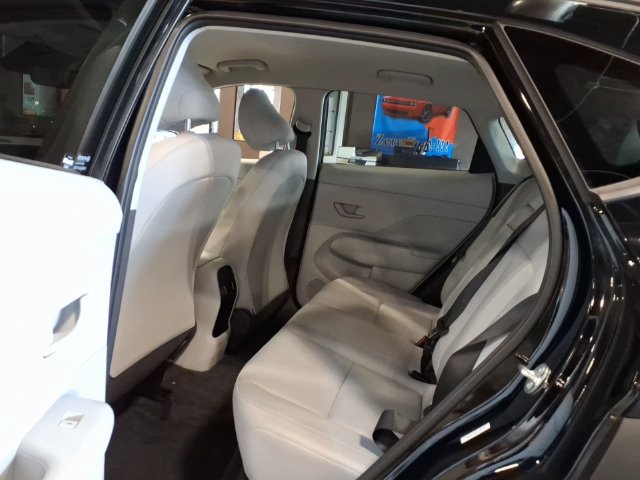Used 2025 Hyundai Kona SEL AWD/4WD image 17
