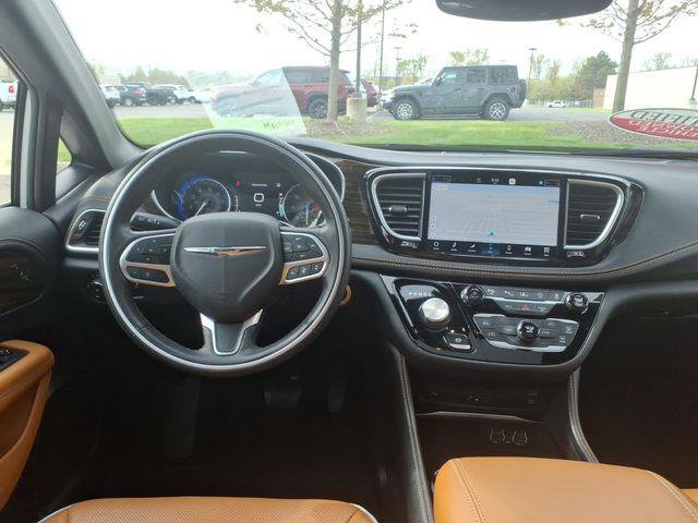 Certified 2021 Chrysler Pacifica Pinnacle AWD/4WD image 10