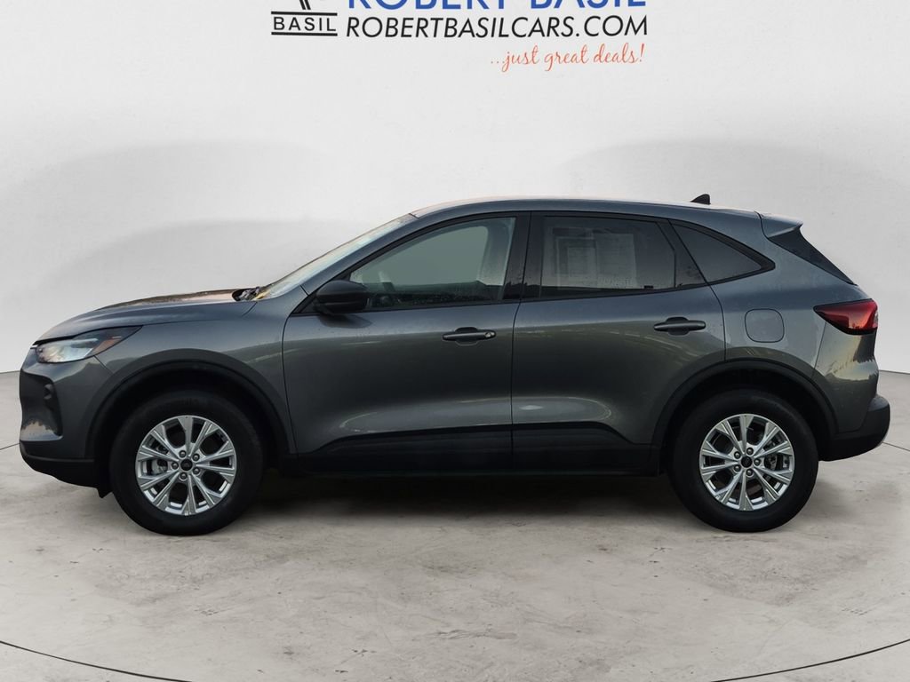 Used 2025 Ford Escape Active image 2