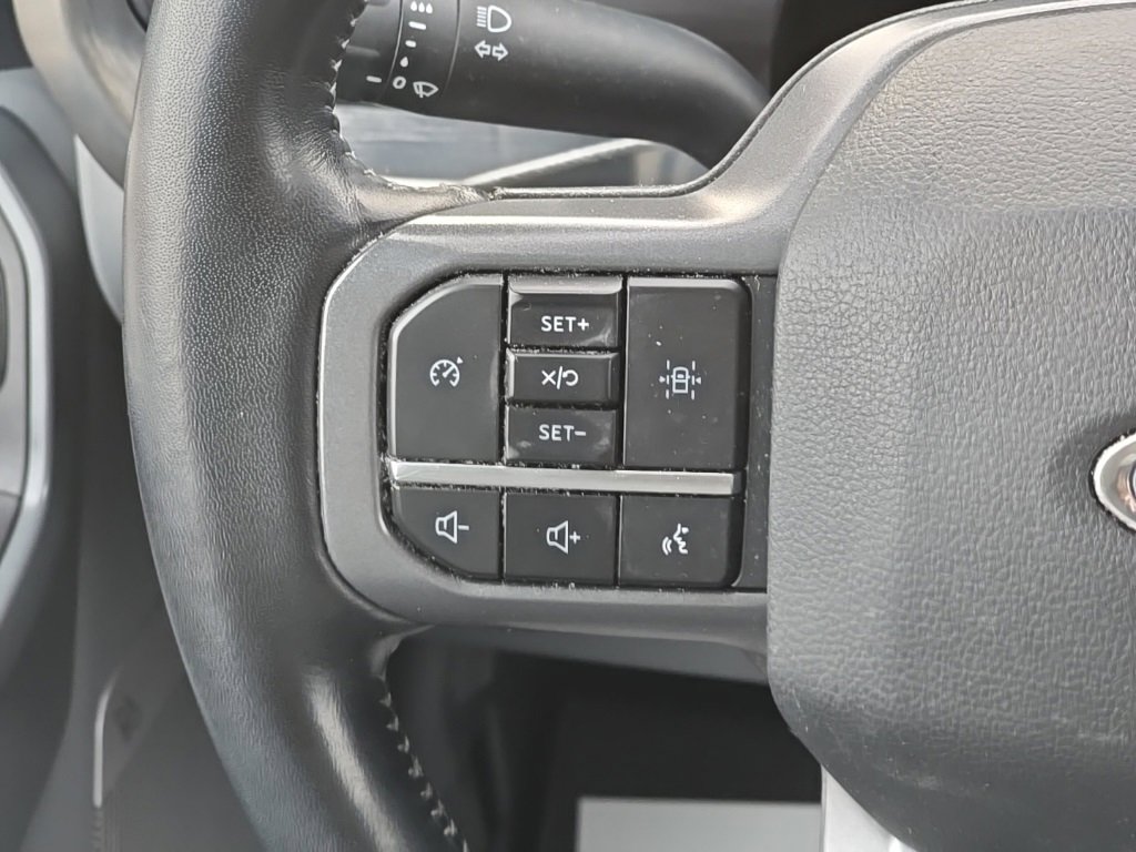 Used 2023 Ford F150 Lariat w/ Max Trailer Tow Package image 29