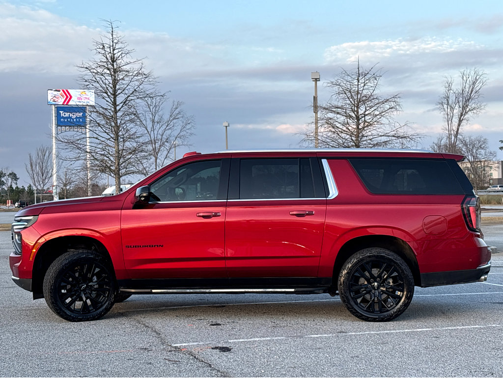 New 2025 Chevrolet Suburban Premier image 26