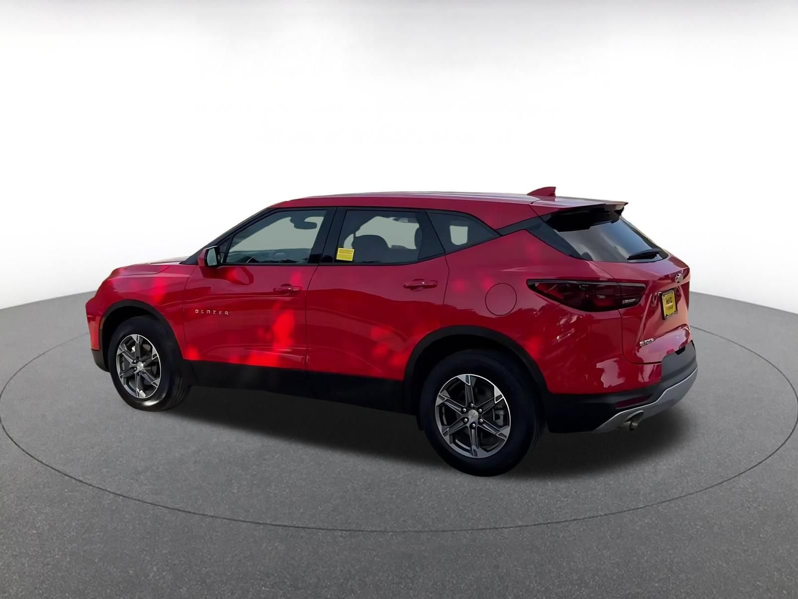 Used 2025 Chevrolet Blazer LT FWD image 10