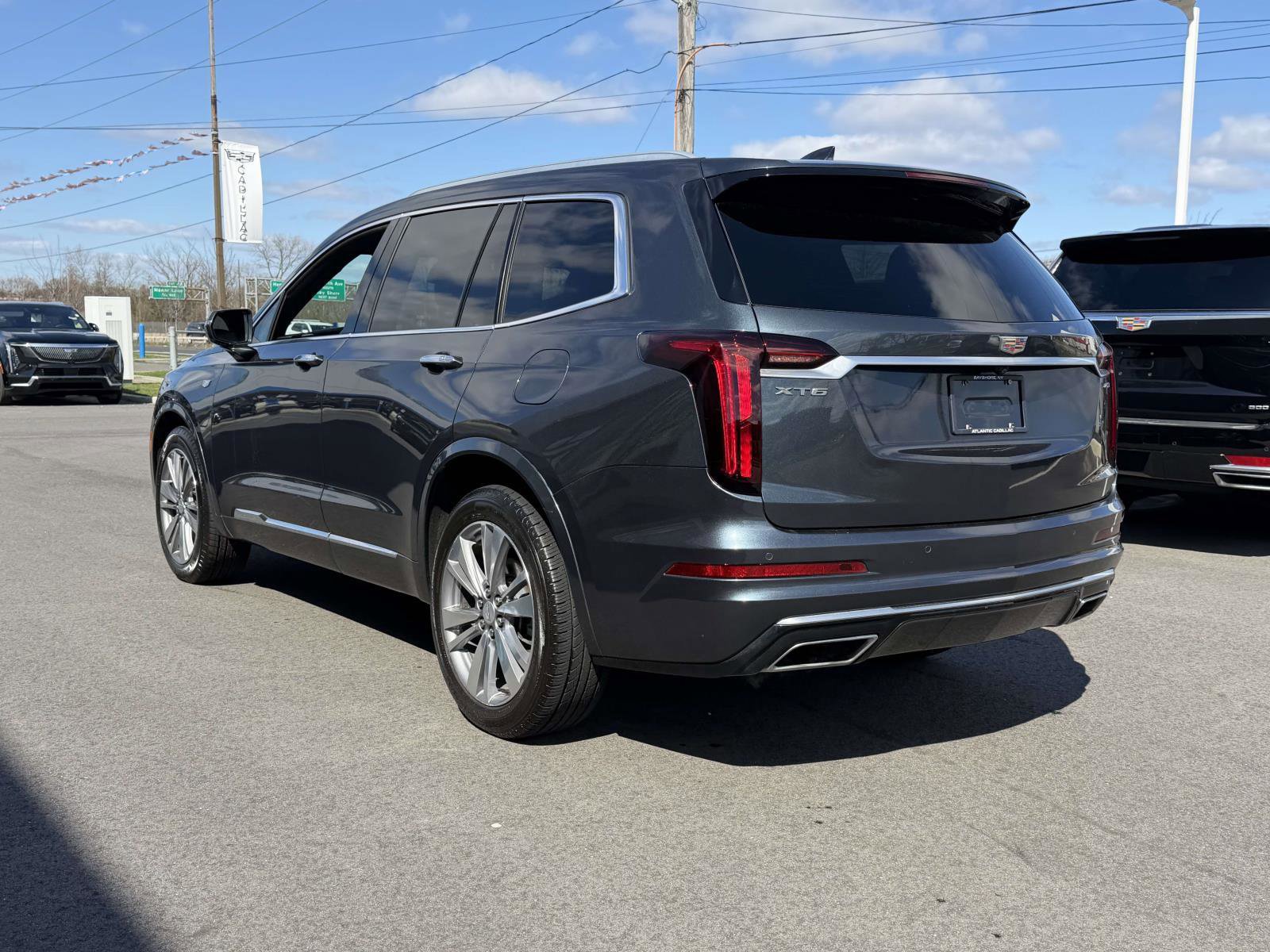 Used 2020 Cadillac XT6 Premium Luxury FWD image 4